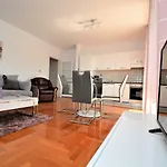 Apartmani Sladana